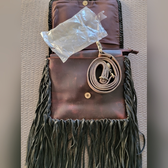 Countryside Co. Fringe Boot Stitch Crossbody Bag - Picture 8 of 13